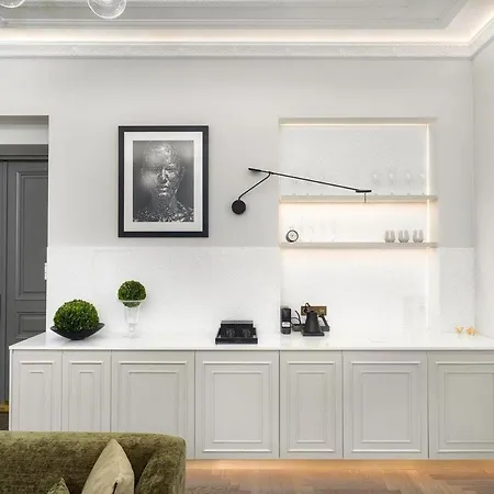 Luxury Gedimino 22 *